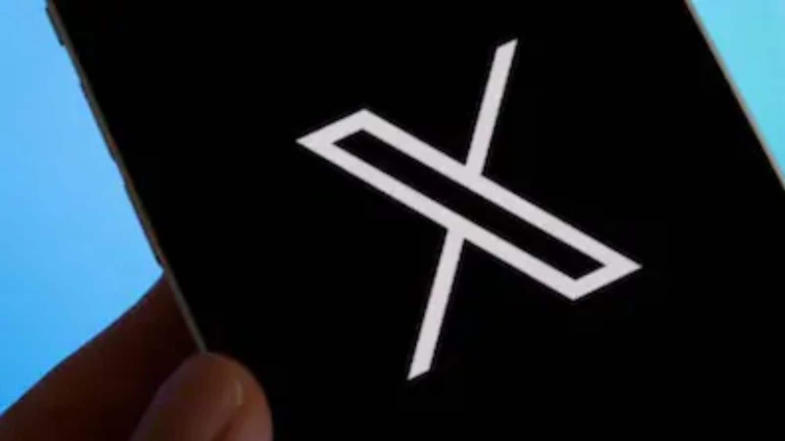 Grok पर चला केंद्र सरकार का 'हथौड़ा', आपत्तिजनक और अश्लील कंटेंट को लेकर X ने मानी गलती; 600 से ज्यादा अकाउंट्स किए ब्लॉक