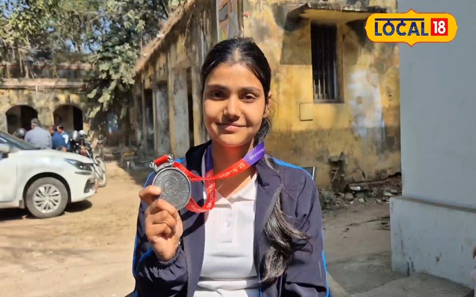 हजारीबाग की बेटी सोनम कुमारी ने बढ़ाया जिले का मान, डीएवी नेशनल बॉक्सिंग टूर्नामेंट में जीता सिल्वर मेडल