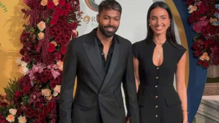 Hardik Pandya: नई गर्लफ्रेंड के साथ हाथों में हाथ लिए हार्दिक, ग्लैम अंदाज से फैंस नाराज