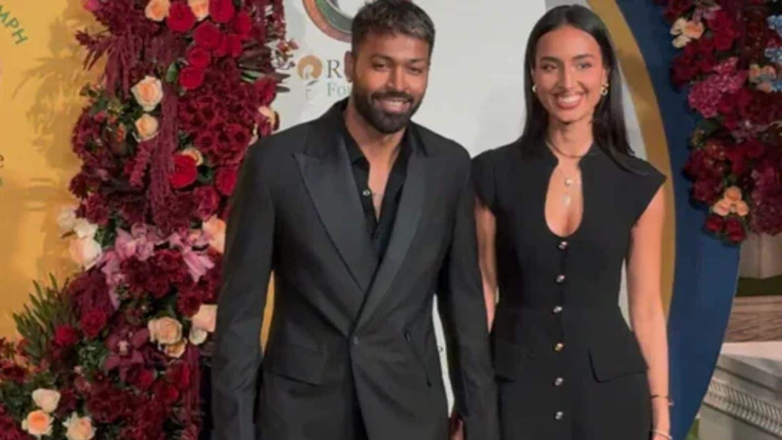 Hardik Pandya: नई गर्लफ्रेंड के साथ हाथों में हाथ लिए हार्दिक, ग्लैम अंदाज से फैंस नाराज