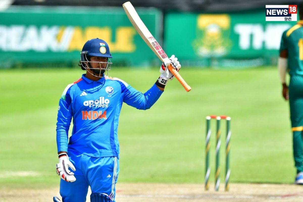 वैभव सूर्यवंशी ने फिर मचाई तोड़फोड़, लगातार दूसरे मैच में ठोकी फिफ्टी, छक्के-चौके की बारिश