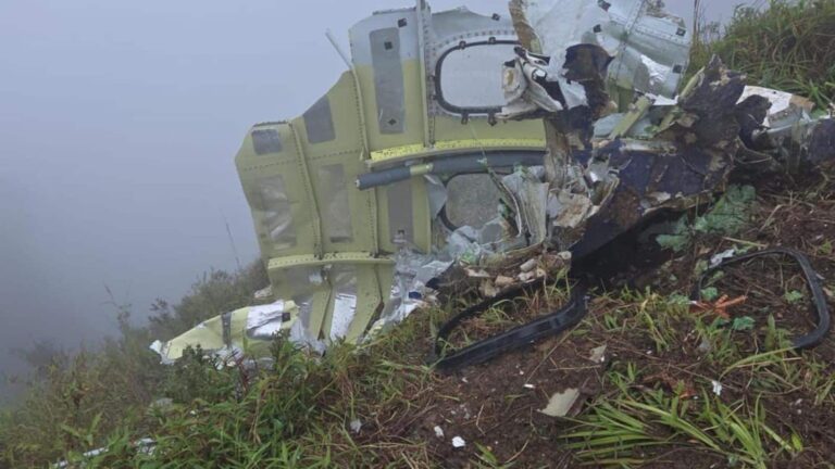 Indonesia Missing Plane: इंडोनेशिया के दक्षिण सुलावेसी में निगरानी विमान का मलबा मिला, 11 लोग अब भी लापता