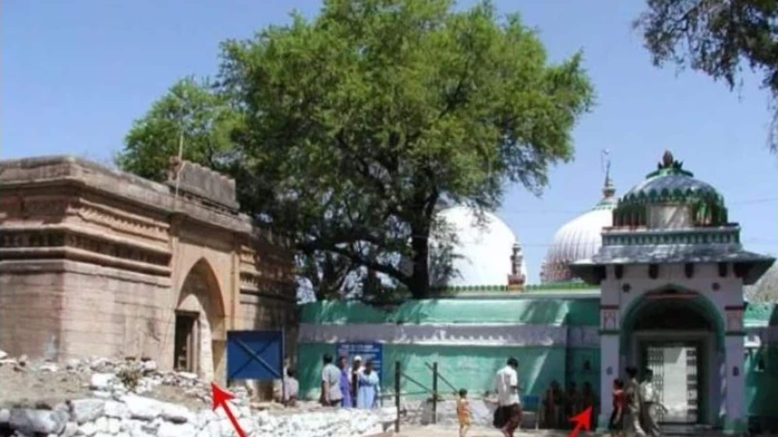 MP Dhar Bhojshala: सुप्रीम कोर्ट ने भोजशाला में हिंदुओं को पूजा और मुस्लिमों को शुक्रवार की नमाज अदा करने की दी अनुमति