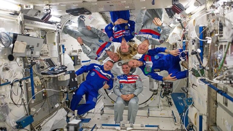 NASA ISS crew return: आईएसएस के 25 साल के इतिहास में पहली बार मिशन अधूरा छोड़ धरती पर लौटेंगे अंतरिक्ष यात्री, जानें क्यों लेना पड़ा ये फैसला?