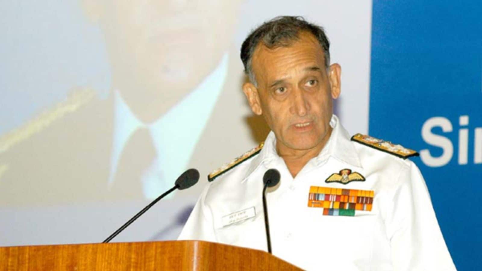 SIR के तहत पूर्व नेवी चीफ से पूछी गई पहचान, बोले- चुनाव आयोग अपने फॉर्म में बदलाव करना चाहिए