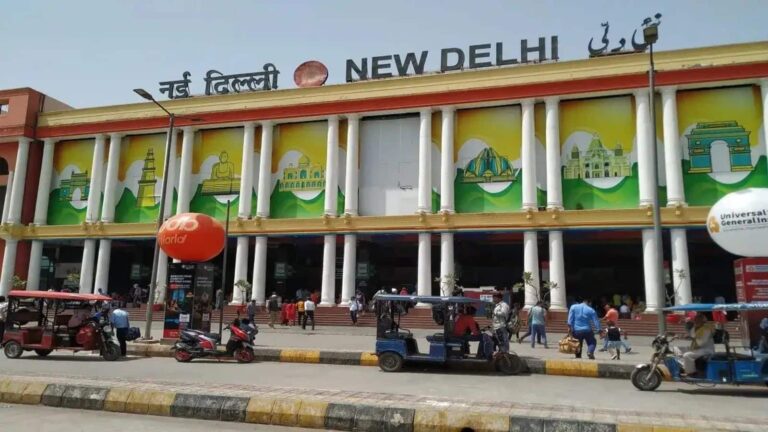 Republic Day Alert: इन 4 रेलवे स्टेशनों पर दो दिन नहीं मिलेगी पार्किंग सुविधा, वाहन हटाने की अपील
