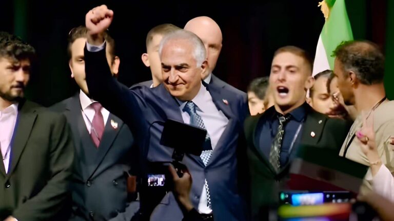 कौन हैं रेजा पहलवी, ईरान के निर्वासित युवराज की एक अपील से कांपा खामेनेई शासन!