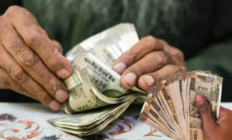 Bank Statement: बैंक स्टेटमेंट असली में दिखाता है आपकी आर्थिक सेहत की तस्वीर, जानिए कैसे नियंत्रित रखें बैंक बैलेंस?