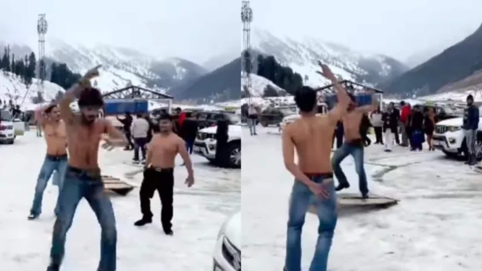 Sonamarg Viral Video: हरियाणवी गाने पर हुक्का लहराते, बिना शर्ट के नाचते युवकों का वीडियो वायरल, लोगों ने जमकर लताड़ा