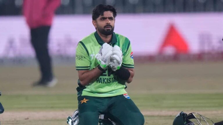 T20 World Cup: बायकॉट की धमकी के बीच टी20 वर्ल्ड कप  के लिए पाकिस्तान ने किया टीम का ऐलान, जानें किसे मिली जगह