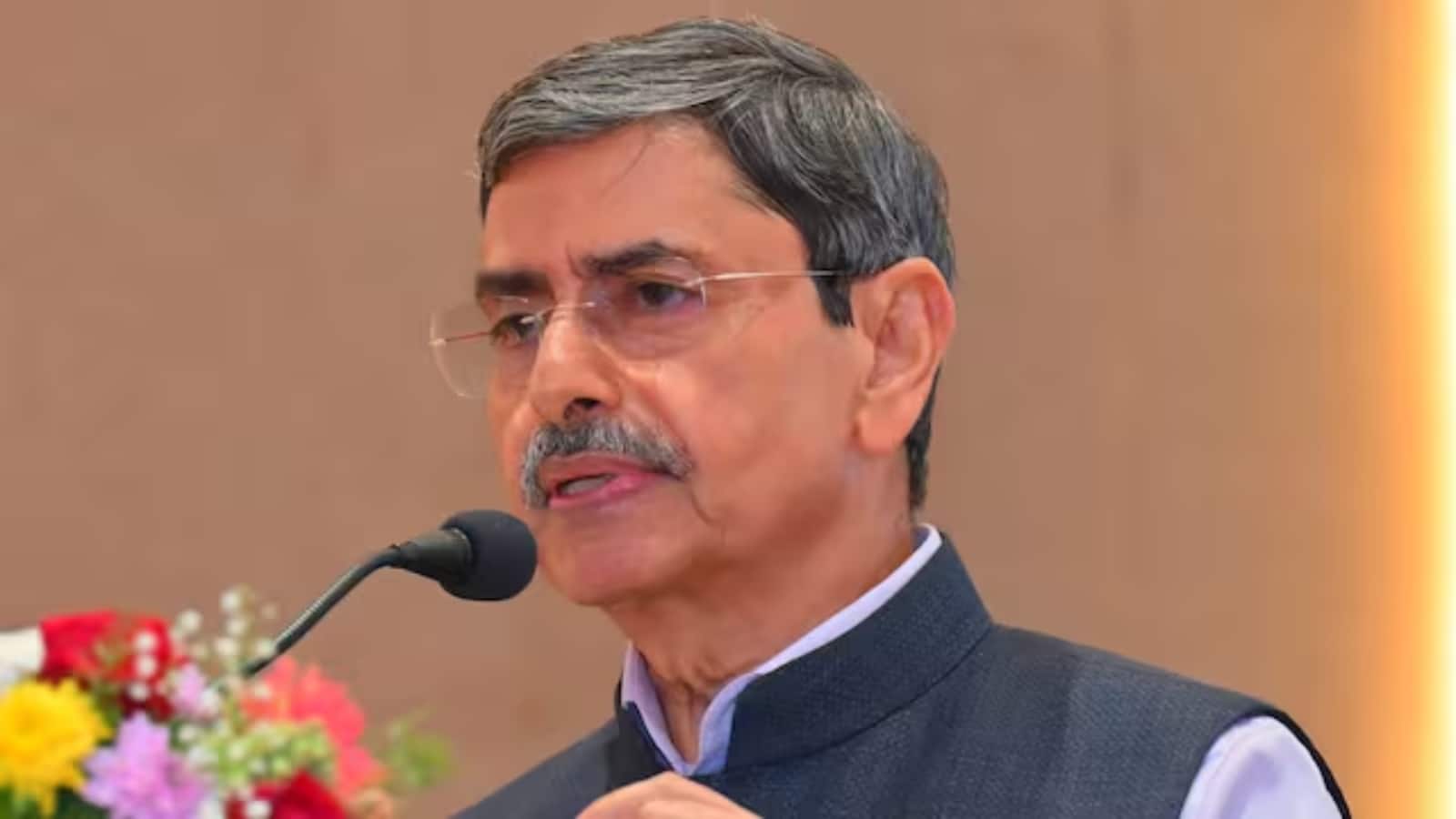 Tamil Nadu Governor R.N. Ravi: राज्यपाल आर.एन. रवि ने पहले ही दिन विधानसभा से किया वॉकआउट, राष्ट्रगान के अपमान का दिया हवाला