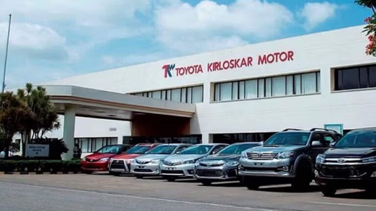 Toyota Kirloskar Motor ने 2025 में रिकॉर्ड बिक्री की, SUV और MPV की मांग बढ़ी