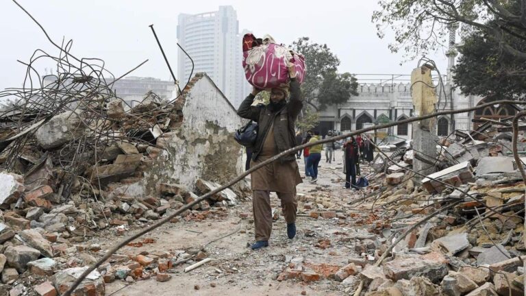 Delhi Violence: तुर्कमान गेट हिंसा मामले में 11 गिरफ्तार! 10 इन्फ्लुएंसर और WhatsApp ग्रुप जांच के दायरे में, सपा नेता को नोटिस भेजने की तैयारी