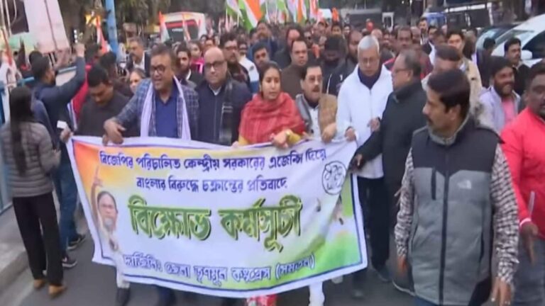 ED रेड के खिलाफ सड़क पर उतरी TMC, बंगाल के कई जिलों में हुआ विरोध