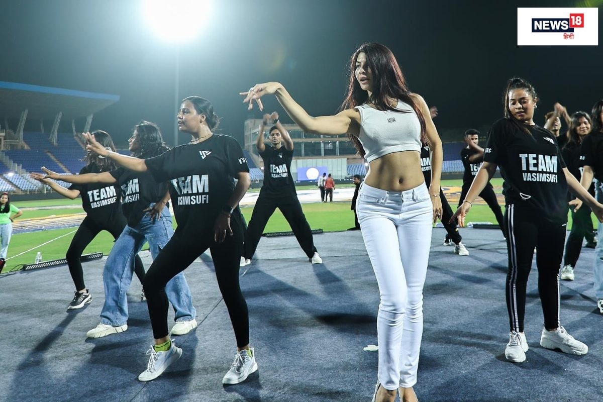 WPL 2026 में ग्लैमर का तड़का... क्रिकेट के मैदान पर उतरेगा बॉलीवुड! जानें कौन सी खूबसूरत एक्ट्रेस हनी सिंह संग करेंगी परफॉर्म