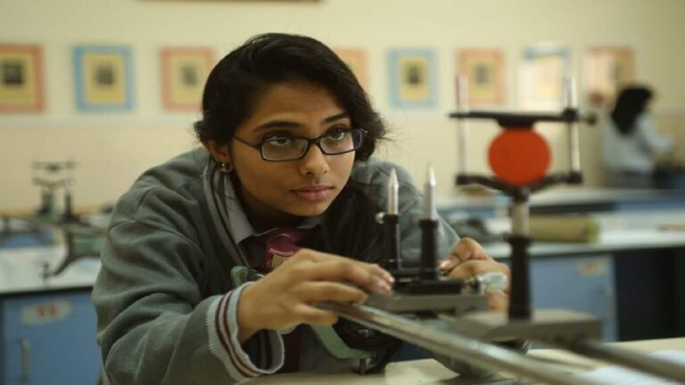 Bihar Board Practical Exam: प्रैक्टिकल परीक्षा नहीं देने वाले छात्रों को थ्योरी एग्जाम में बैठने की अनुमति नहीं, 10 जनवरी से शुरू हो रहे हैं प्रैक्टिकल