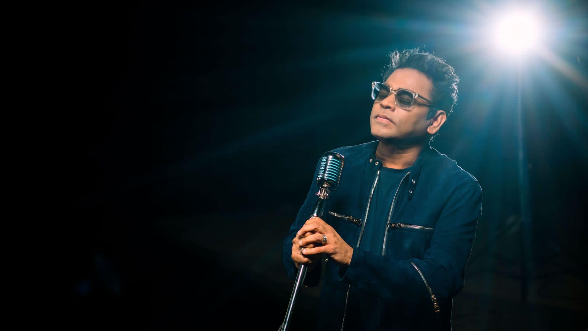 AR Rahman: एआर रहमान का यू-टर्न, सांप्रदायिक भेदभाव वाले बयान पर दी सफाई, कहा - 'भारतीय होने पर गर्व है'