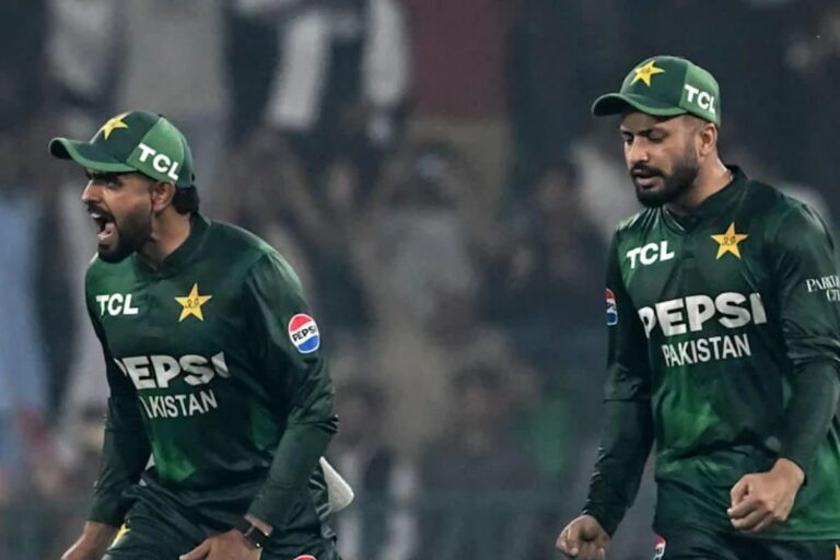 सलमान आगा कप्तान... ICC की वॉर्निंग के बाद पाकिस्तान ने किया टी20 वर्ल्ड कप टीम का ऐलान, जानें कौन अंदर कौन बाहर