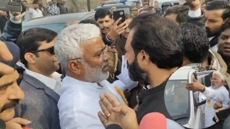 UP: महोबा में सड़क की बदलहाली पर बवाल, BJP विधायक बृजभूषण राजपूत ने रोका मंत्री स्वतंत्र देव सिंह का रास्ता; तीखी नोकझोंक, VIDEO