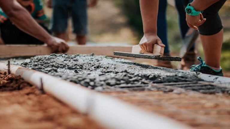 UltraTech Cement Q3 Result: मुनाफे में 27% का उछाल, रेवेन्यू में भी आई जोरदार तेजी, चेक करें रिजल्ट की खास बातें