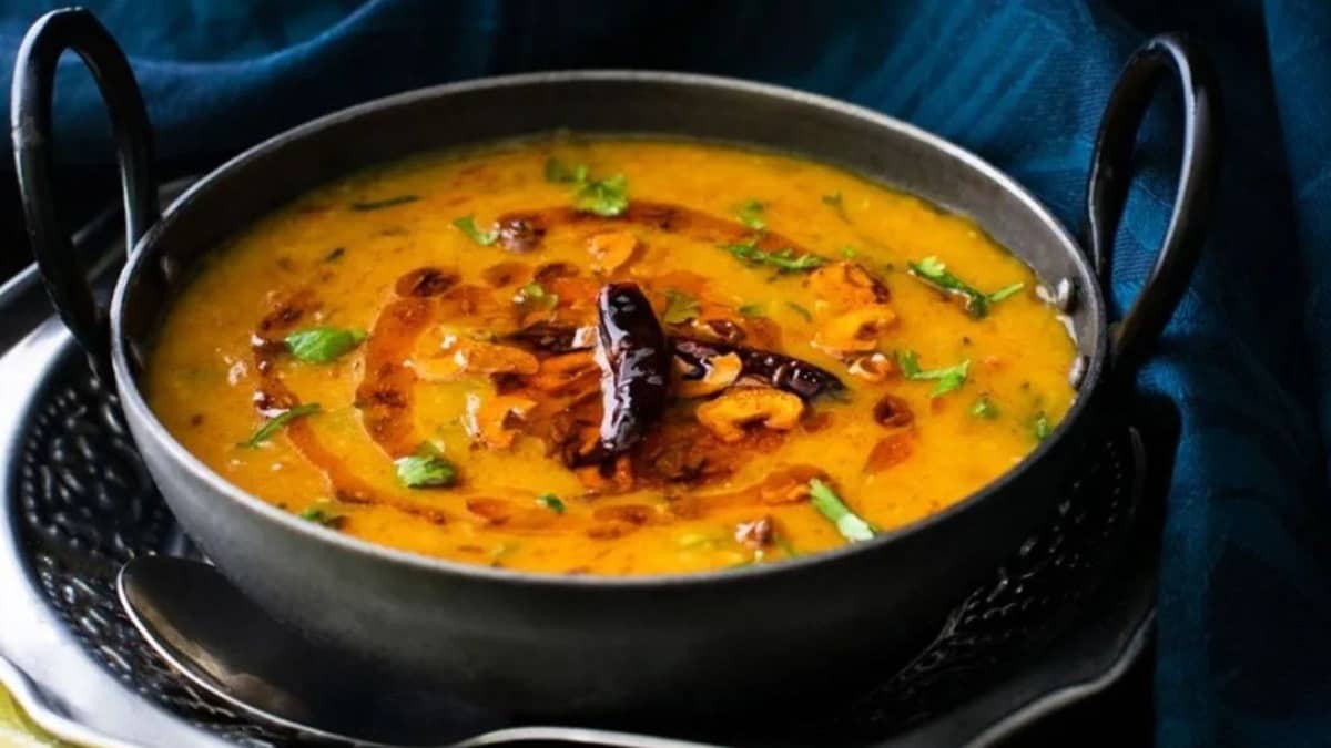 Dal Tadka Recipe: घर पर बनाएं ढाबा स्टाइल दाल तड़का, स्वाद हो जाएगा दोगुना; जानें सिंपल रेसिपी