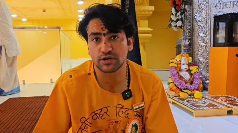 शंकराचार्य अविमुक्तेश्वरानंद विवाद पर Dhirendra Shastri का आया रिएक्शन, समाधान का बताया फॉर्मूला, कहा- सनातन का उपहास ना...