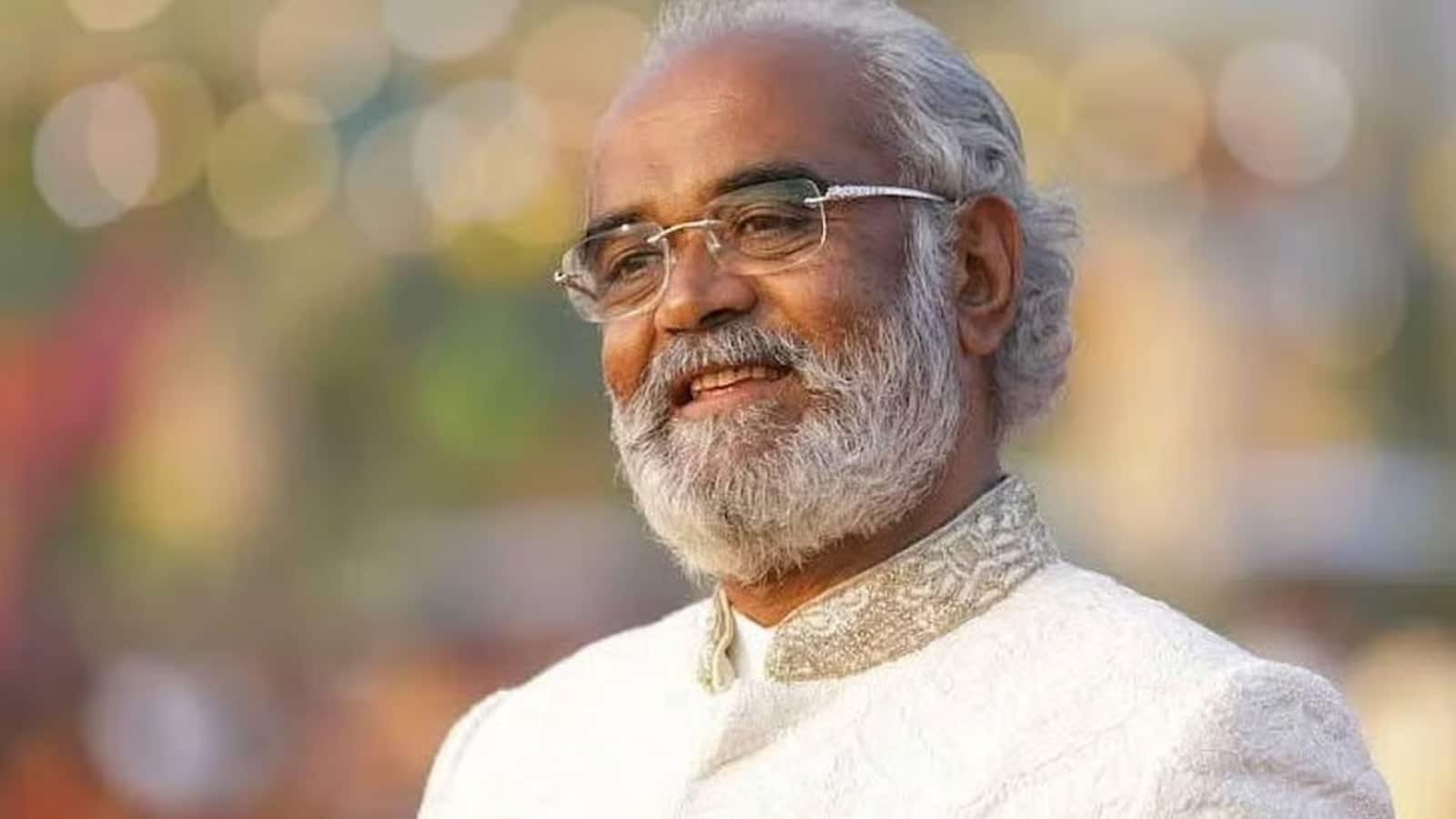 स्कूल ड्रॉपआउट से अरबपति कारोबारी! कर्मचारियों को मर्सिडीज-BMW गिफ्ट में देने वाले सावजी ढोलकिया ने 37 रुपये से शुरू किया था कारोबार