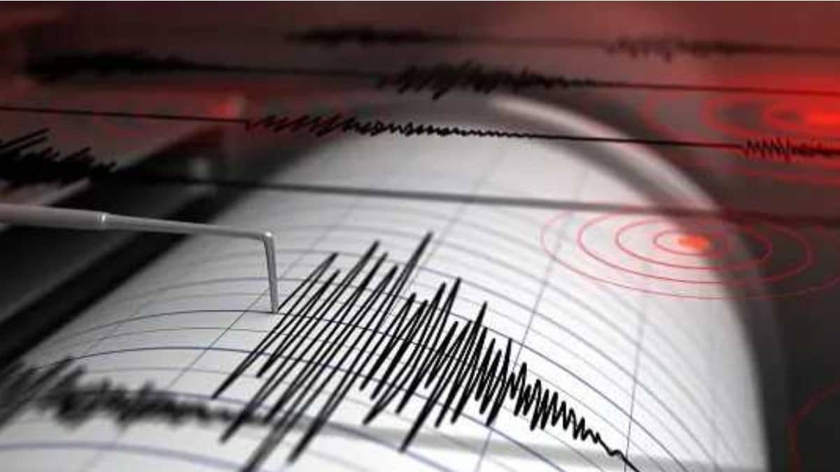Delhi Earthquake: दिल्ली-NCR में सुबह-सुबह भूकंप के झटकों से कांपी धरती, जानें कितनी थी तीव्रता और कहां था केंद्र
