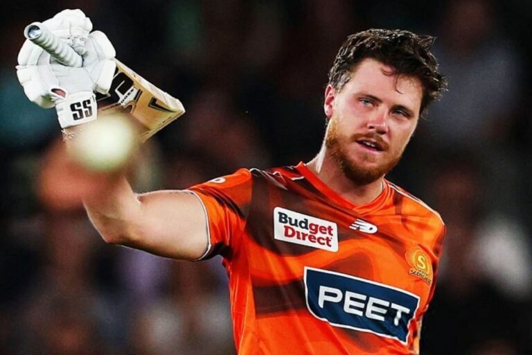 जिसे भारत-न्यूजीलैंड सीरीज के लिए सेलेक्टर्स ने किया नजरअंदाज, उसने मार-मार के धुंआ उड़ा दिया, 51 गेंदों में शतक ठोक मचाई तबाही