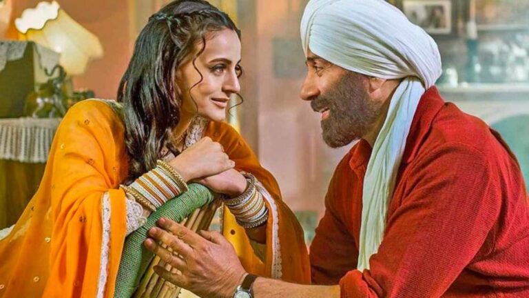 Ameesha Patel: अमीषा पटेल ने दिया ‘गदर 3’ का हिंट, सनी देओल संग फिल्म के ओपनिंग डे कलेक्शन पर बड़ा दावा!