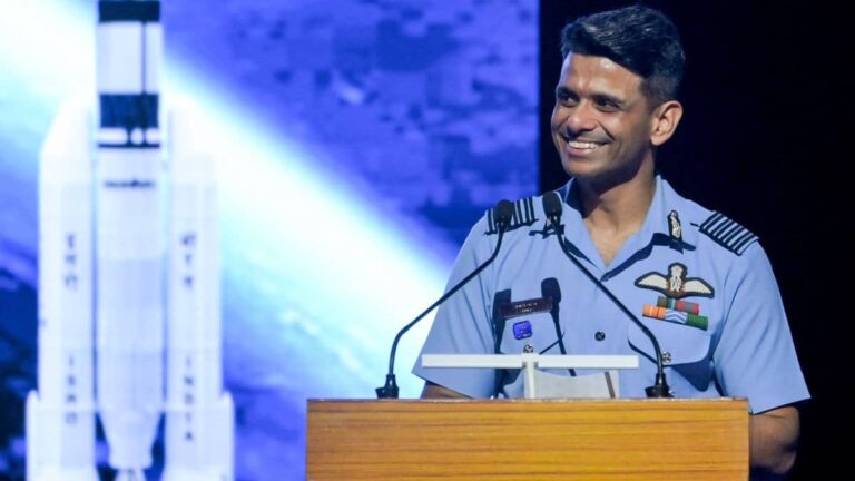 Gallantry Awards 2026: अंतरिक्ष की सैर करने वाले ग्रुप कैप्टन शुभांशु शुक्ला होंगे अशोक चक्र से सम्मानित, ISS में रिसर्च कर रचा था इतिहास