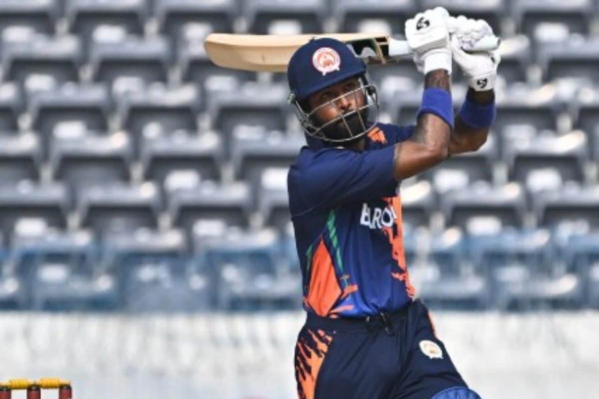 हार्दिक पंड्या की 133 रन की तूफानी पारी पर फिरा पानी... लगातार 5 छक्के जड़े