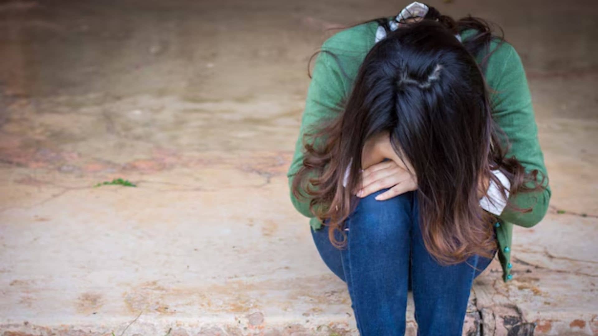 Himachal Pradesh: सीनियर्स ने की रैगिंग और प्रोफेसर ने अश्लील हरकत, छात्रा ने इलाज के दौरान तोड़ा दम; 3 लड़कियों समेत 4 पर FIR दर्ज