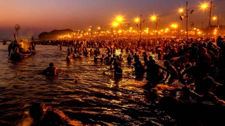 Mauni Amavasya 2026: इस बेहद दुर्लभ संयोग में स्नान दान का मिलेगा पर्वत बराबर फल, जानें क्या है यह योग और कब है माघी अमावस्या का स्नान?