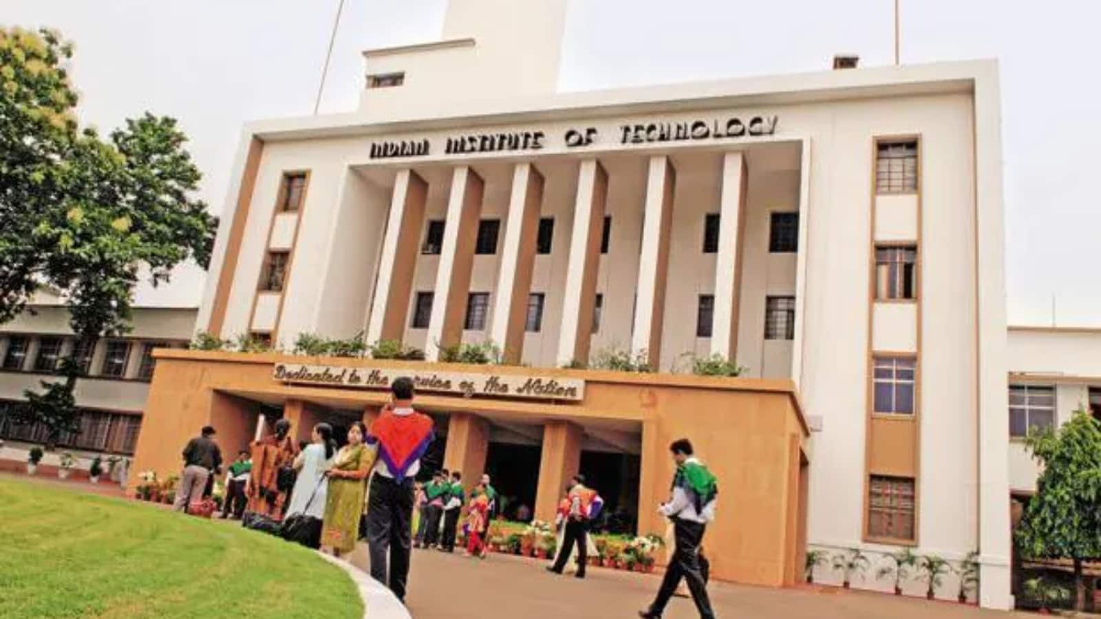 IIT हैदराबाद के छात्र को नीदरलैंड कंपनी से 2.5 करोड़ का पैकेज, संस्थान का टूटा रिकॉर्ड