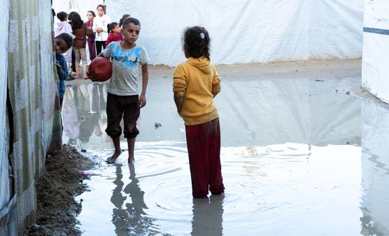 ग़ाज़ा: 8 लाख लोग बाढ़ के गम्भीर ख़तरे वाले क्षेत्रों में रहने को विवश