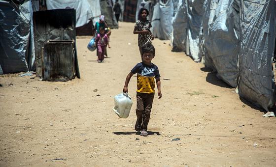 ग़ाज़ा: विकट मौसम, अमानवीय परिस्थितियों के बीच, एक और बच्चे की मौत