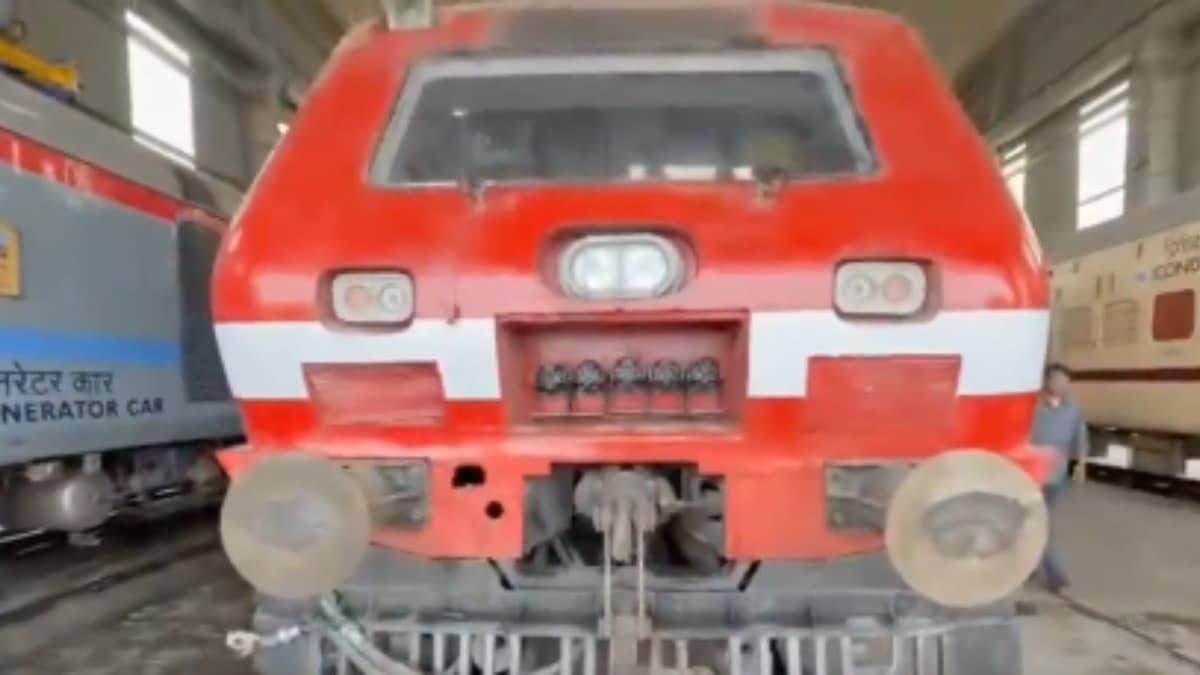 देश की पहली LNG ट्रेन का सफल परीक्षण, एक बार टैंक फुल करने पर 2200 किमी तक चलने की क्षमता, डीजल से 3 गुना कम खर्च