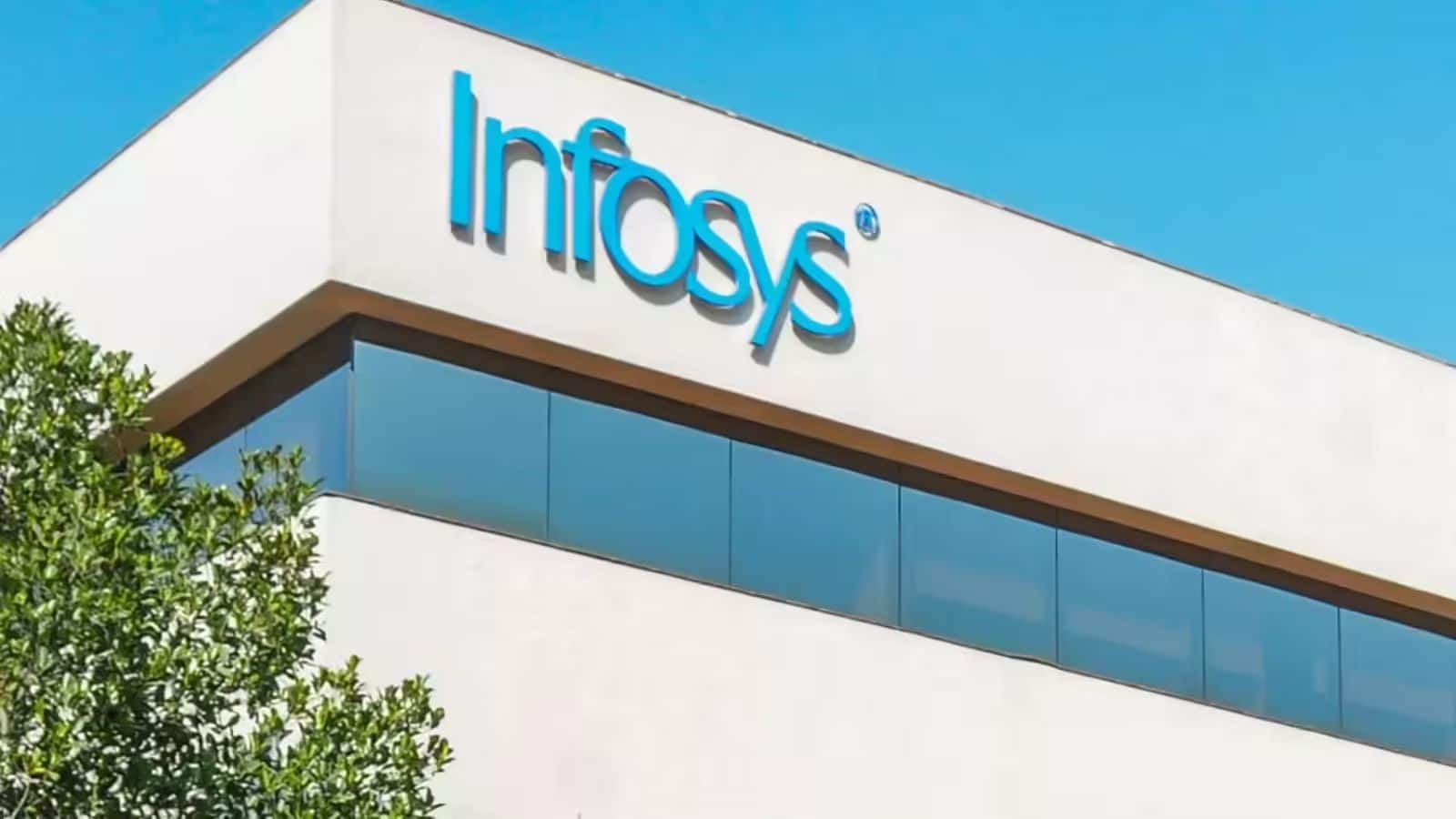 Infosys ने रेवेन्यू अनुमानों को बढ़ाकर चौंकाया, अमेरिकी बाजार में ADR 1.6% उछला, शुक्रवार 19 दिसंबर को शेयर पर रखें नजर