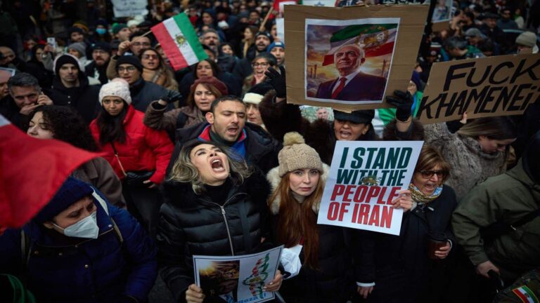 Iran Protests: ईरान में कोहराम...5000 लोगों की मौत, खामेनेई ने अमेरिका पर फोड़ा ठीकरा
