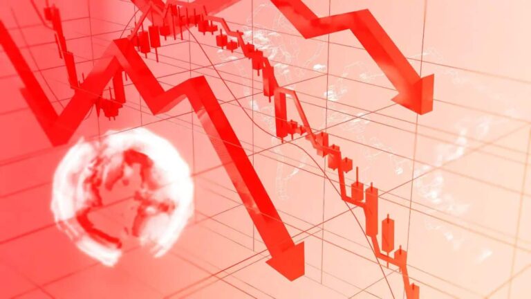 Share Market Crash: निवेशकों के एक दिन ₹7 लाख करोड़ डूबे! सेंसेक्स 770 अंक लुढ़का, निफ्टी 25,050 के नीचे