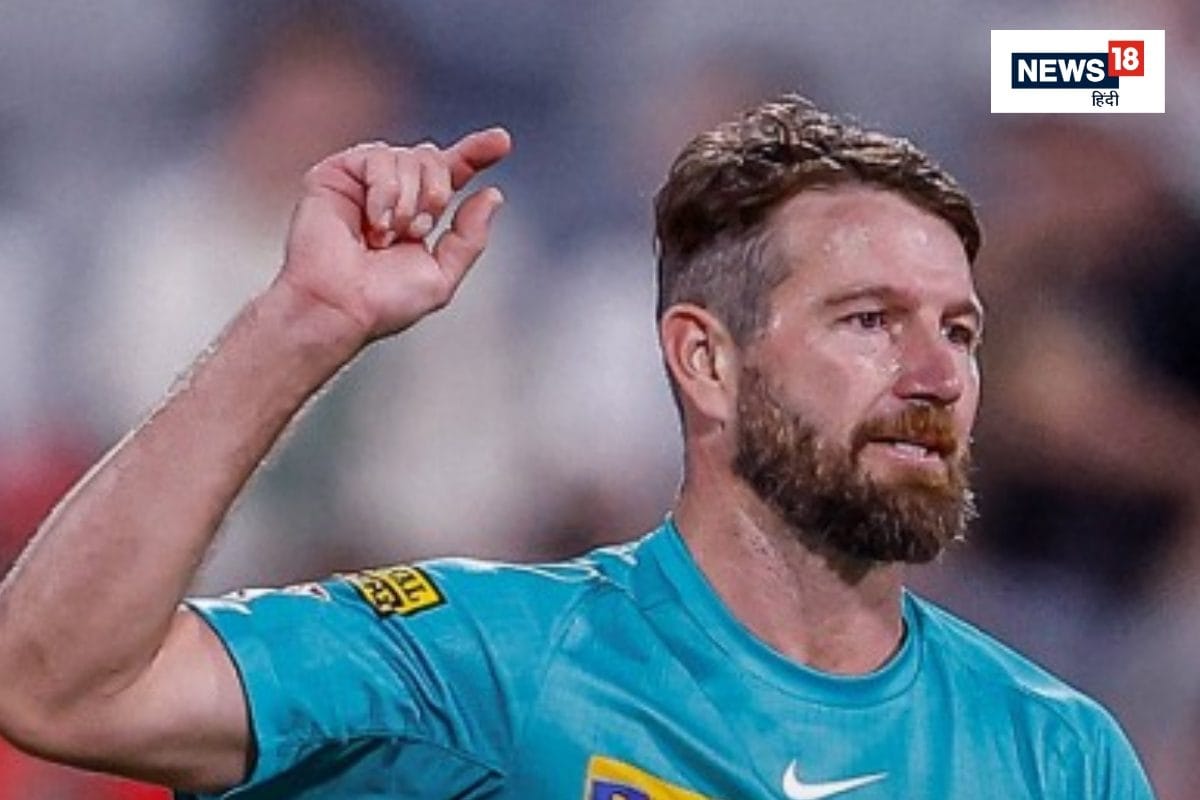 फील्डर ने 2 बार बॉल को उछाला, 3 बार पकड़ा, आउट देने पर हुआ विवाद, वीडियो वायरल