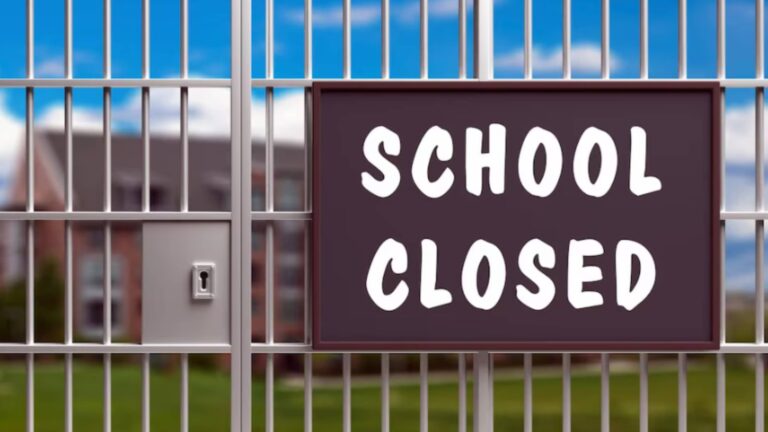 Schools Closed: नोएडा में 8वीं क्लास तक के बच्चों के लिए जरूरी खबर, 10 जनवरी तक बंद रहेंगे स्कूल