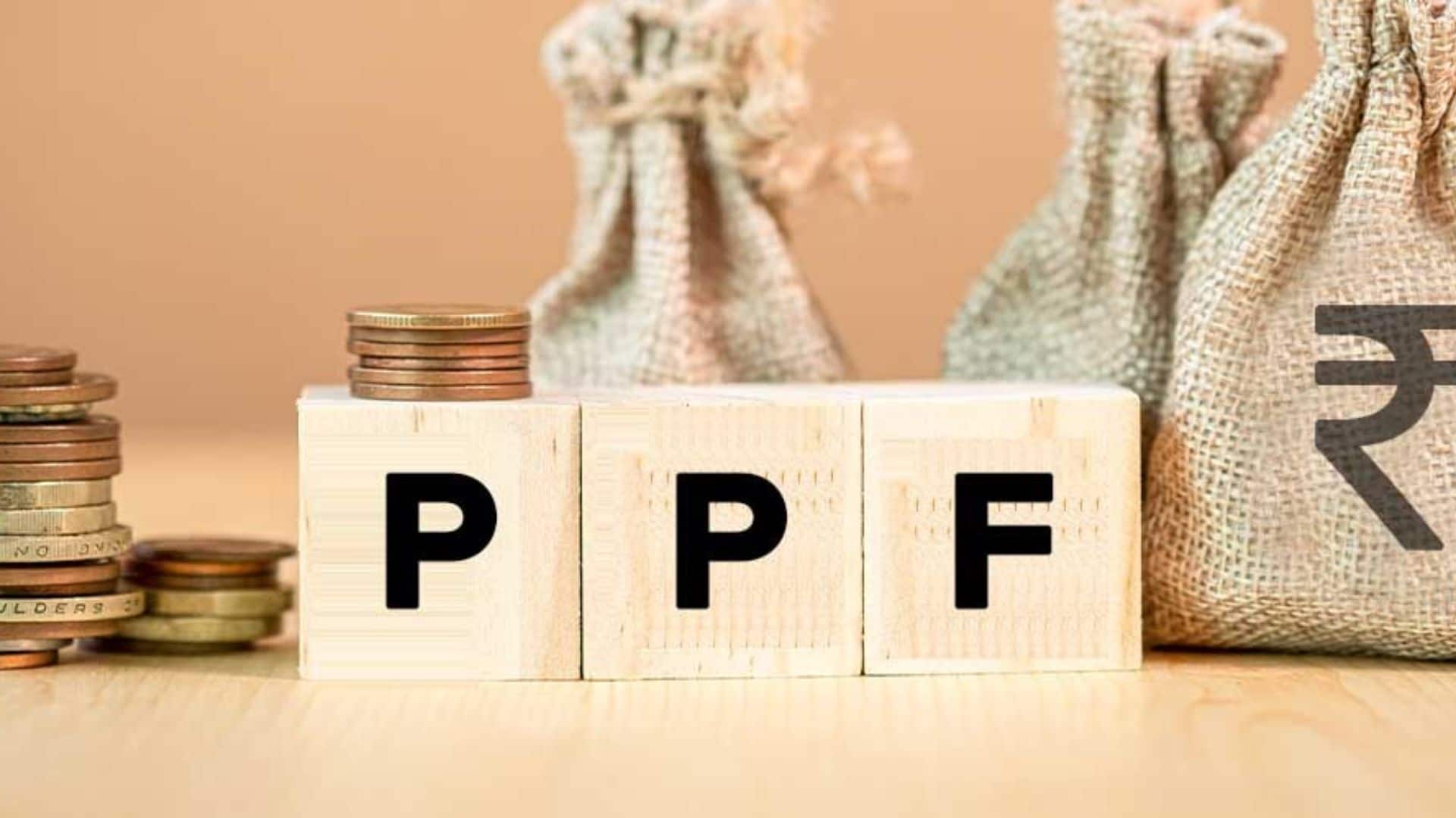 PPF: मेरा पीपीएफ अकाउंट 15 साल बाद मैच्योर हो गया है, क्या मुझे पैसे निकाल लेना चाहिए या अकाउंट कंटिन्यू रखना चाहिए?