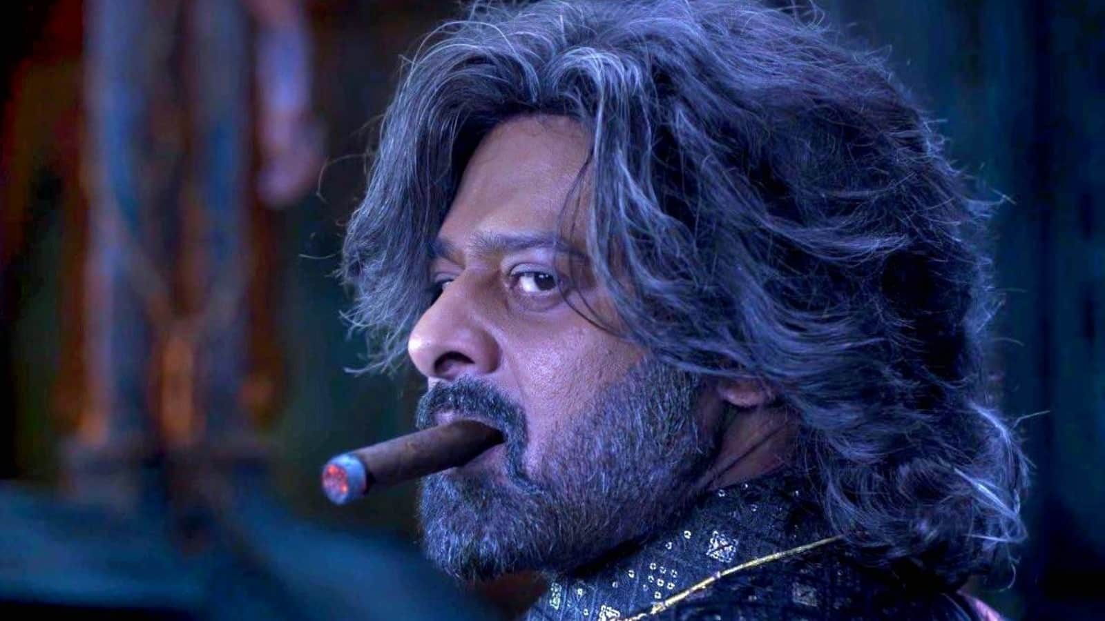 The Raja Saab: रिलीज के 2 दिन बार ऑन लाइन लीक हुई प्रभास की फिल्म, रेस्टोरेंट में टीवी पर चला पायरेटेड वर्जन