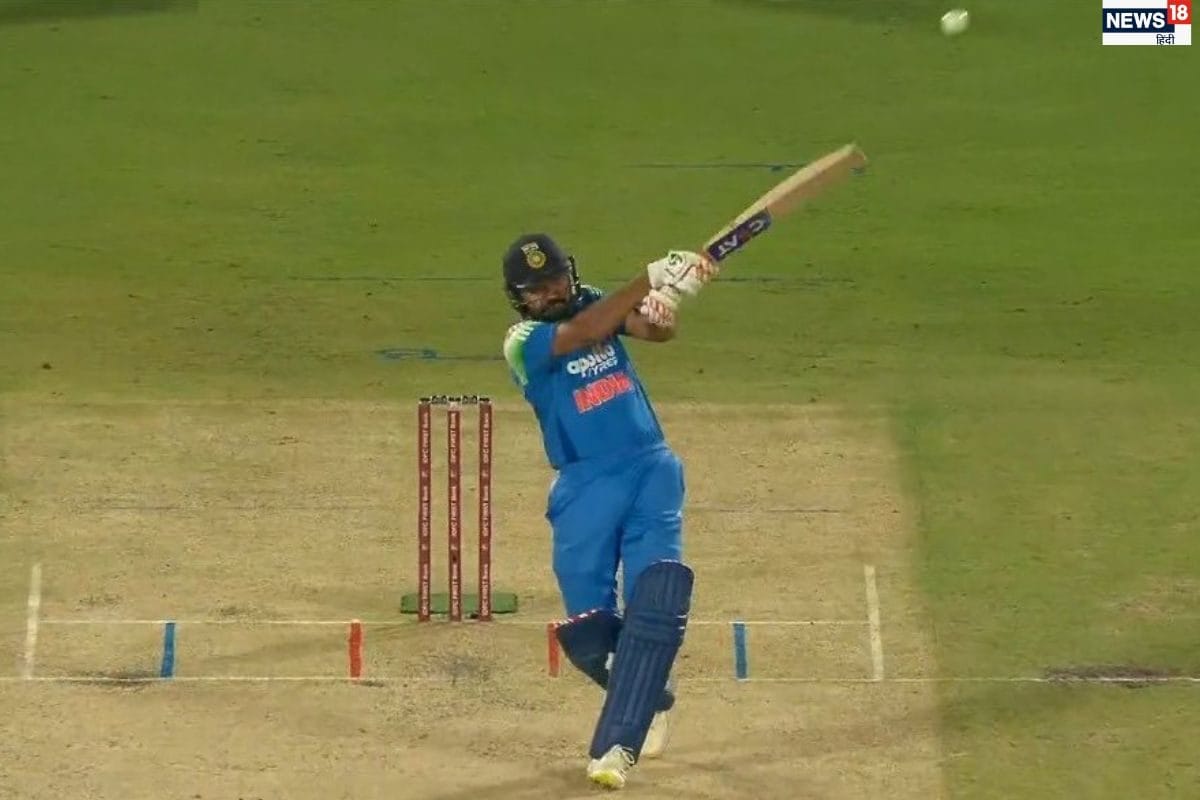 रोहित शर्मा ने वर्ल्ड रिकॉर्ड से मचाया तहलका, इंटरनेशनल क्रिकेट में ऐसा करने वाले बने दुनिया के पहले बल्लेबाज