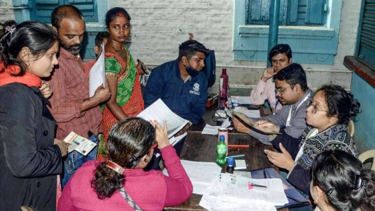 UP SIR Draft List 2026: लिस्ट में नहीं है आपका नाम तो क्या करें? पूरा प्रोसेस; 14 प्वाइंट्स में समझिए UP SIR की बड़ी बातें