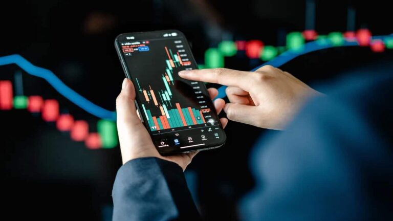 Stocks In Focus: सीजी पावर को मिला ₹900 करोड़ का ऑर्डर, ग्लोबल डेटा सेंटर मार्केट में रखा कदम, शेयर पर रखें नजर