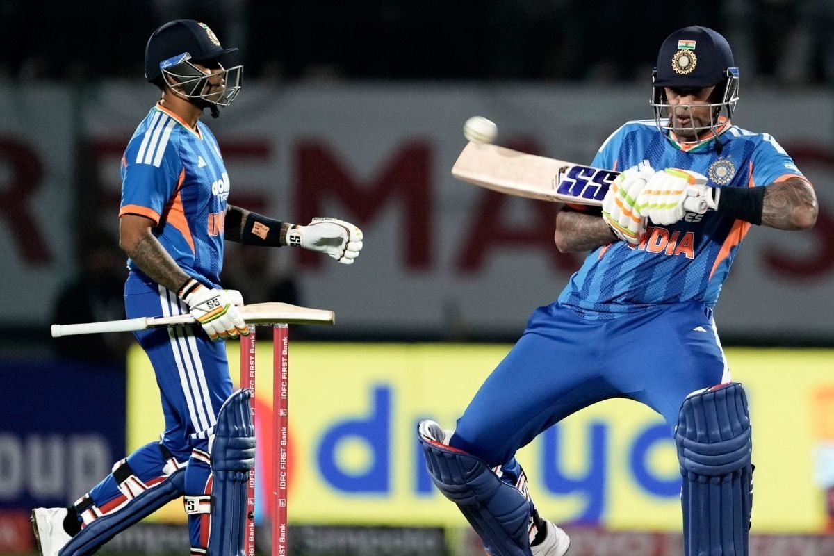 100वें टी20 में सूर्यकुमार यादव ने बनाया बड़ा रिकॉर्ड, ग्लेन मैक्सवेल का कीर्तिमान हुआ ध्वस्त