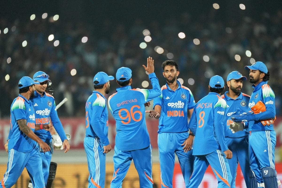 सीरीज मुट्ठी में करने की बारी... इंदौर में जो जीता वही सिकंदर, कुलदीप यादव की चाइनामैन स्पिन गेंदबाजी पर नजर